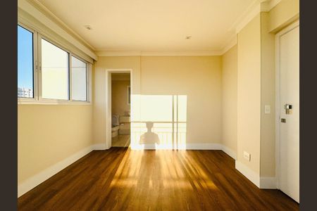 Apartamento à venda com 251m², 4 quartos e 4 vagas