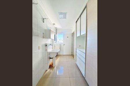 Apartamento à venda com 251m², 4 quartos e 4 vagas