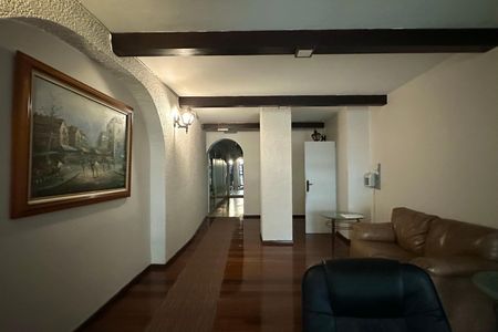 Apartamento à venda com 86m², 2 quartos e sem vaga Apartamento à venda com 86m², 2 quartos e sem vagaHall de Entrada
