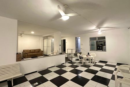 Apartamento à venda com 86m², 2 quartos e sem vaga Apartamento à venda com 86m², 2 quartos e sem vagaHall de Entrada