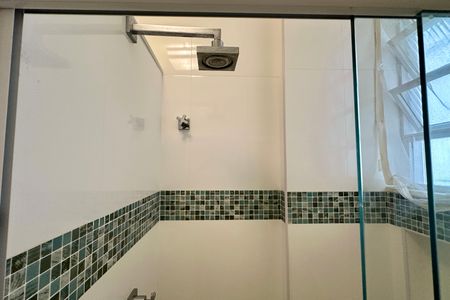 Apartamento à venda com 86m², 2 quartos e sem vaga Apartamento à venda com 86m², 2 quartos e sem vagaBanheiro Social