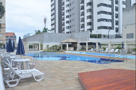 Apartamento à venda com 80m², 3 quartos e 2 vagasÁrea comum - Piscina