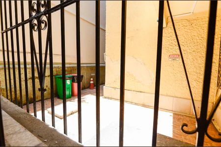 Apartamento à venda com 70m², 3 quartos e sem vaga Apartamento à venda com 70m², 3 quartos e sem vagaSala