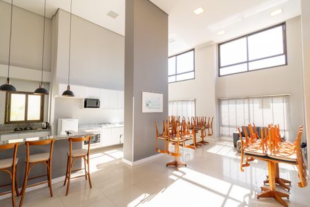 Apartamento à venda com 87m², 2 quartos e 2 vagas Apartamento à venda com 87m², 2 quartos e 2 vagasÁrea comum - Salão de festas