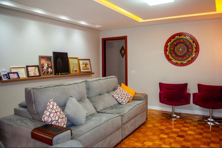 Casa à venda com 190m², 2 quartos e 5 vagasSala