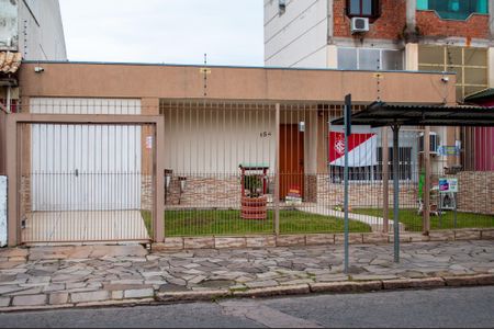 Casa à venda com 190m², 2 quartos e 5 vagasFachada