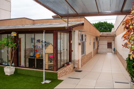 Casa à venda com 190m², 2 quartos e 5 vagasArea comum