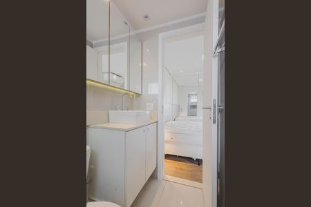 Apartamento à venda com 71m², 2 quartos e 1 vagaBanheiro da Suíte