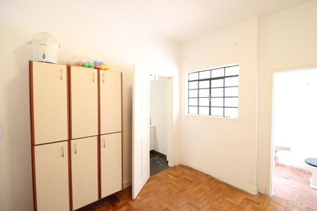 Casa à venda com 186m², 4 quartos e 2 vagasSuíte 1