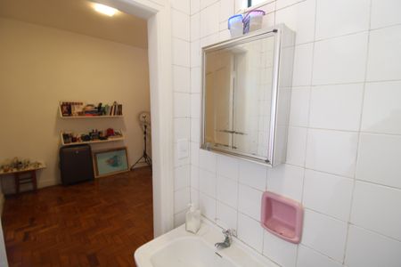 Casa à venda com 186m², 4 quartos e 2 vagasBanheiro Suíte 1