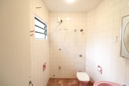 Casa à venda com 186m², 4 quartos e 2 vagasBanheiro Suíte 2