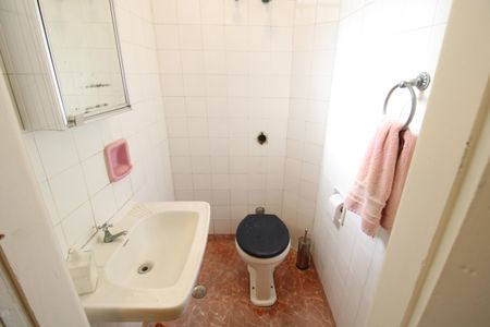 Casa à venda com 186m², 4 quartos e 2 vagasBanheiro Suíte 1