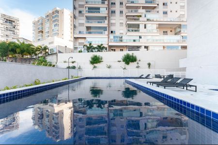 Apartamento à venda com 62m², 2 quartos e 1 vaga Apartamento à venda com 62m², 2 quartos e 1 vagaÁrea Comum - Piscina
