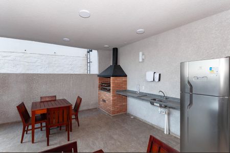 Apartamento à venda com 62m², 2 quartos e 1 vaga Apartamento à venda com 62m², 2 quartos e 1 vagaÁrea comum - Churrasqueira