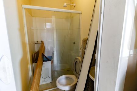 Casa de condomínio à venda com 180m², 3 quartos e 3 vagas Casa de condomínio à venda com 180m², 3 quartos e 3 vagasBanheiro de serviço
