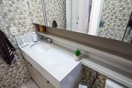 Apartamento à venda com 50m², 2 quartos e sem vaga Apartamento à venda com 50m², 2 quartos e sem vagaBanheiro