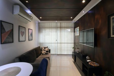 Apartamento para alugar com 47m², 1 quarto e 1 vagaSala