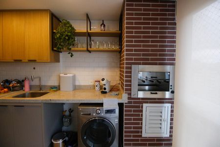 Apartamento à venda com 75m², 2 quartos e 2 vagasÁrea de Serviço