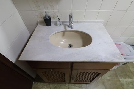 Casa à venda com 107m², 3 quartos e 3 vagasBanheiro