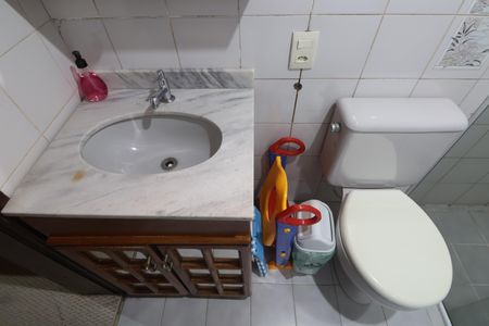 Casa à venda com 107m², 3 quartos e 3 vagasBanheiro da Suíte 1