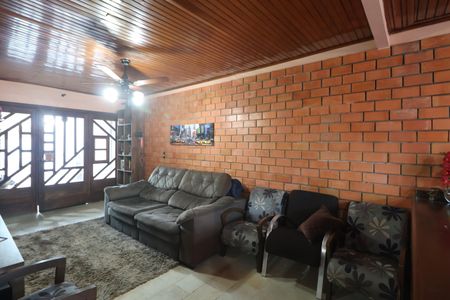 Casa à venda com 107m², 3 quartos e 3 vagasSala 