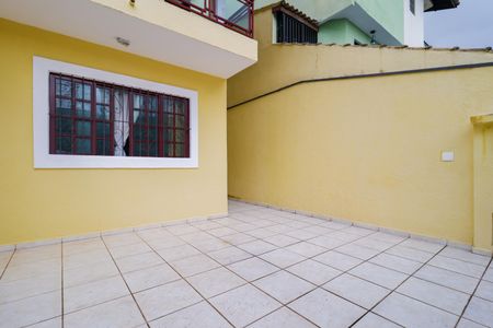 Casa à venda com 143m², 4 quartos e 2 vagas Casa à venda com 143m², 4 quartos e 2 vagasGaragem