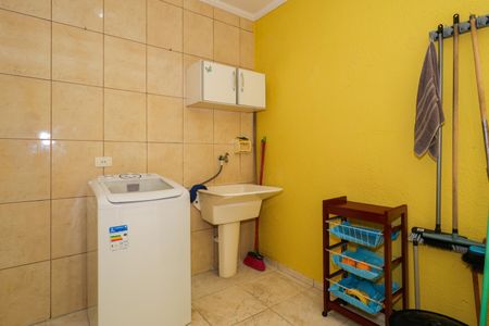 Casa à venda com 143m², 4 quartos e 2 vagas Casa à venda com 143m², 4 quartos e 2 vagasÁrea de Serviço