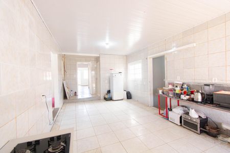 Casa à venda com 247m², 4 quartos e 2 vagas Casa à venda com 247m², 4 quartos e 2 vagasCozinha