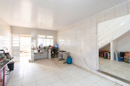 Casa à venda com 247m², 4 quartos e 2 vagas Casa à venda com 247m², 4 quartos e 2 vagasCozinha