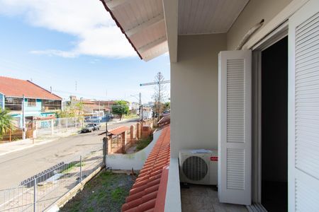 Casa à venda com 247m², 4 quartos e 2 vagas Casa à venda com 247m², 4 quartos e 2 vagasVaranda do Quarto 4