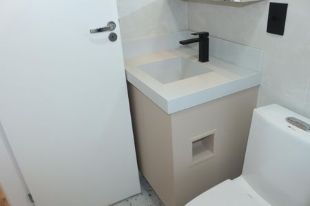 Apartamento à venda com 103m², 2 quartos e 2 vagasBanheiro da Suíte 