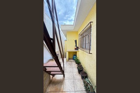 Casa à venda com 127m², 2 quartos e 2 vagas Casa à venda com 127m², 2 quartos e 2 vagasÁrea de Serviço