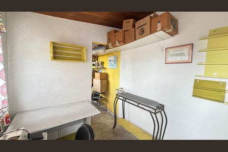 Casa à venda com 127m², 2 quartos e 2 vagas Casa à venda com 127m², 2 quartos e 2 vagasQuarto de Serviço