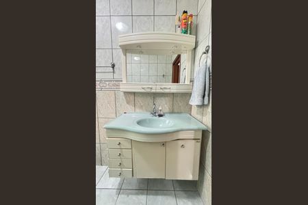 Casa à venda com 127m², 2 quartos e 2 vagas Casa à venda com 127m², 2 quartos e 2 vagasBanheiro