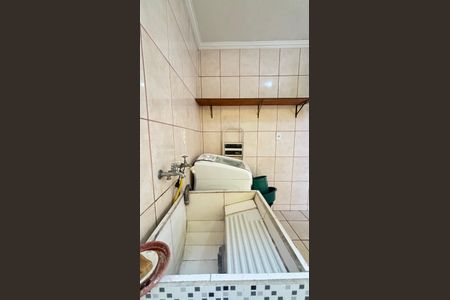 Casa à venda com 127m², 2 quartos e 2 vagas Casa à venda com 127m², 2 quartos e 2 vagasÁrea de Serviço
