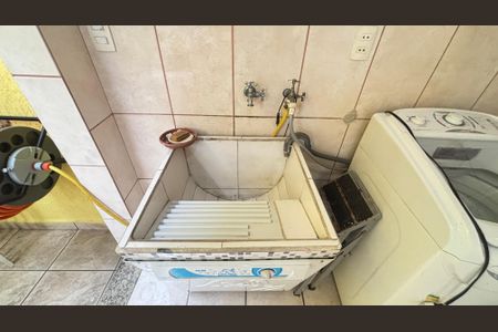 Casa à venda com 127m², 2 quartos e 2 vagas Casa à venda com 127m², 2 quartos e 2 vagasÁrea de Serviço