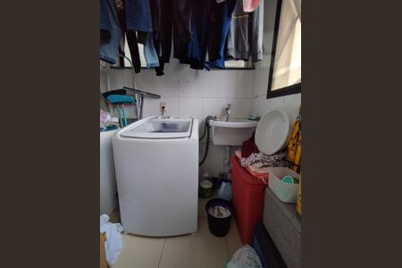 Apartamento à venda com 73m², 3 quartos e 1 vaga Apartamento à venda com 73m², 3 quartos e 1 vagaÁrea de Serviço