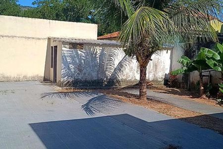 Casa à venda com 84m², 1 quarto e 3 vagas
