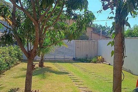 Casa à venda com 84m², 1 quarto e 3 vagas
