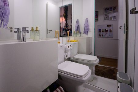 Apartamento à venda com 74m², 3 quartos e 1 vaga Apartamento à venda com 74m², 3 quartos e 1 vagaLavabo