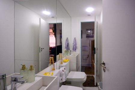 Apartamento à venda com 74m², 3 quartos e 1 vaga Apartamento à venda com 74m², 3 quartos e 1 vagaLavabo