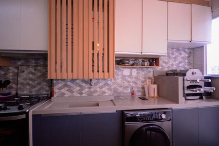 Apartamento à venda com 74m², 3 quartos e 1 vaga Apartamento à venda com 74m², 3 quartos e 1 vagaCozinha e Área de Serviço