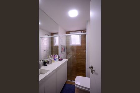 Apartamento à venda com 74m², 3 quartos e 1 vaga Apartamento à venda com 74m², 3 quartos e 1 vagaBanheiro da suite
