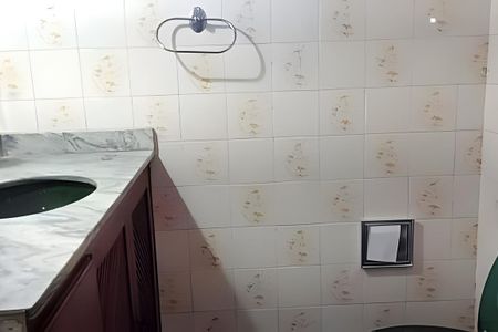 Casa à venda com 100m², 3 quartos e 2 vagas