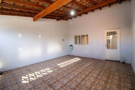 Casa para alugar com 150m², 2 quartos e 2 vagas Casa para alugar com 150m², 2 quartos e 2 vagasGaragem