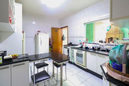 Casa à venda com 115m², 3 quartos e 1 vaga Casa à venda com 115m², 3 quartos e 1 vagaCozinha
