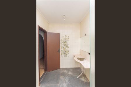 Casa à venda com 585m², 3 quartos e 4 vagasBanheiro