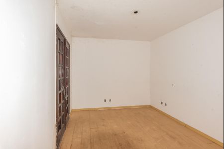 Casa à venda com 585m², 3 quartos e 4 vagasQuarto 1