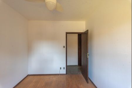 Casa à venda com 585m², 3 quartos e 4 vagasQuarto 1