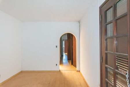 Casa à venda com 585m², 3 quartos e 4 vagasQuarto 2